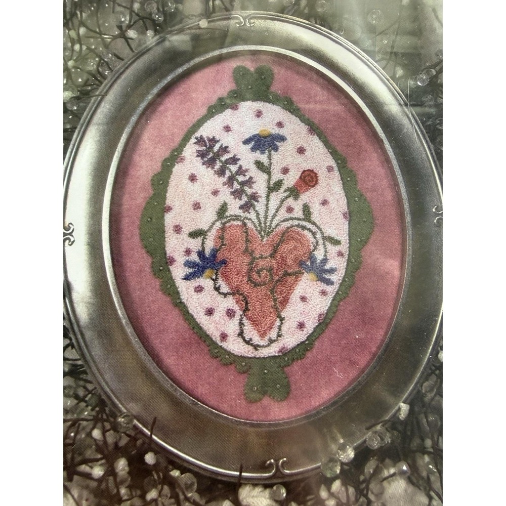 Spring Posies Punch Needle‎ Pattern By Serendipity Gifts No. 72